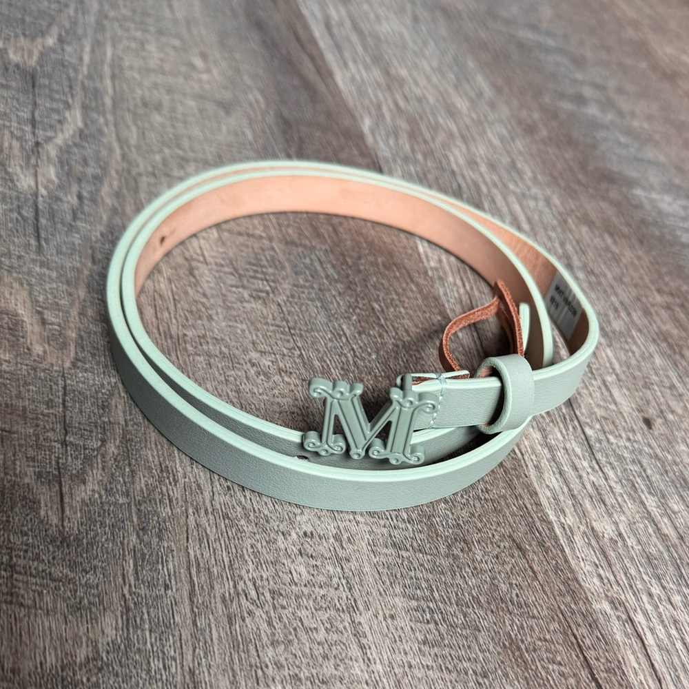New MaxMara classic M buckle leather belt in mint green